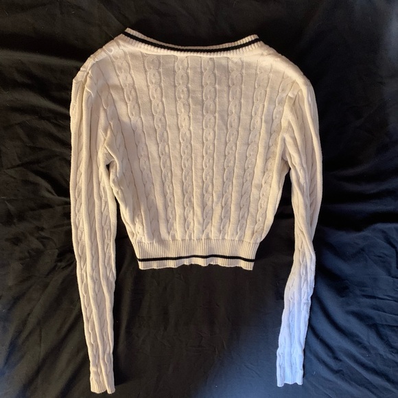 long sleeve crop top sweater - Picture 1 of 2